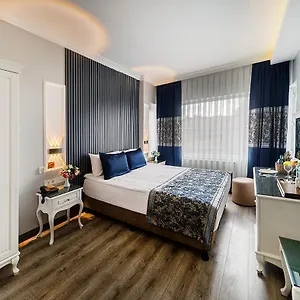 4* فندق بيازيت بالاس